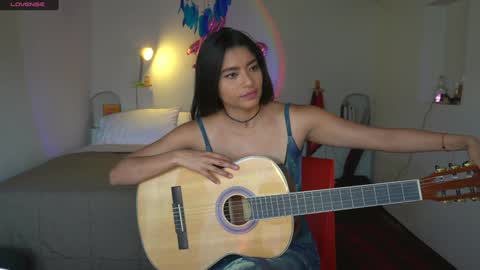 danalle .. online show from December 24, 1:28 pm