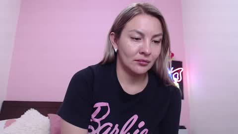 K A R O L online show from February 2, 1:34 am