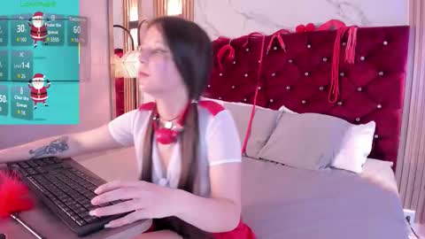 Danna  online show from December 2, 8:00 pm