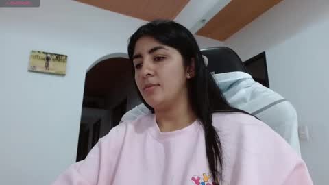 Snapshot of danna_peterson chatting on March 7, 9:06 pm Danna online show from March 7, 9:06 pm