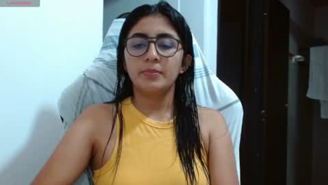 Snapshot of danna_peterson chatting on January 30, 9:04 pm Danna online show from January 30, 9:04 pm