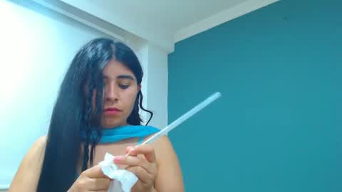 Snapshot of danna_rouses_ chatting on October 2, 12:04 am dannarouses online show from October 2, 12:04 am