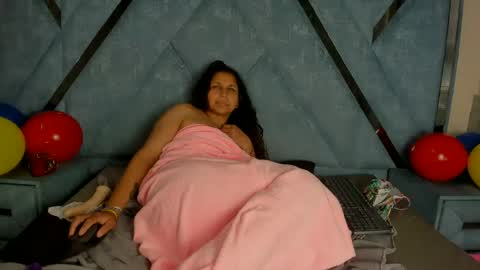 danna_sg online show from June 19, 9:24 am