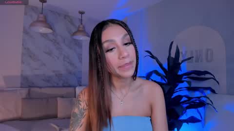 Snapshot of dannacruz_ chatting on February 18, 8:37 pm Danna Cruz online show from February 18, 8:37 pm