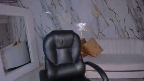 Snapshot of dannacruz_ chatting on October 2, 7:08 pm Danna Cruz online show from October 2, 7:08 pm