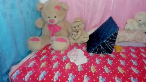 Danna Sofia jeins online show from December 14, 1:28 pm