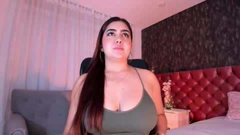 Danna online show from November 25, 5:48 pm