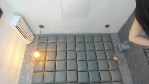 Danna online show from March 3, 12:00 pm