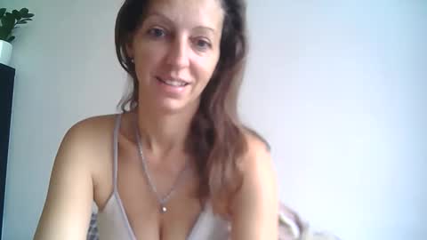 Snapshot of dannica1 chatting on October 13, 7:22 am dannica1 online show from October 13, 7:22 am