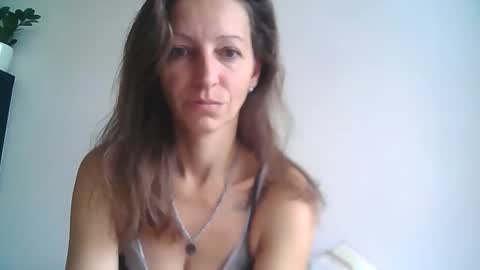 Snapshot of dannica1 chatting on October 16, 7:11 am dannica1 online show from October 16, 7:11 am