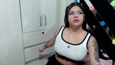 daphne877046 online show from November 14, 8:09 pm