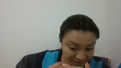 dapnne online show from March 12, 2:56 pm