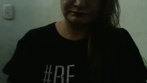 dapnne online show from April 23, 3:03 pm