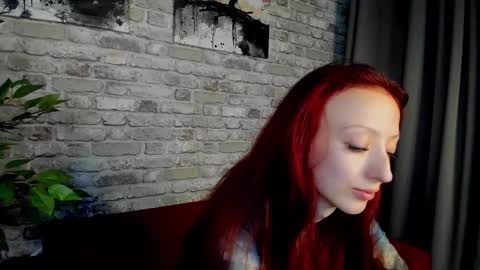 Snapshot of daria_j chatting on September 20, 4:11 am Daria J online show from September 20, 4:11 am