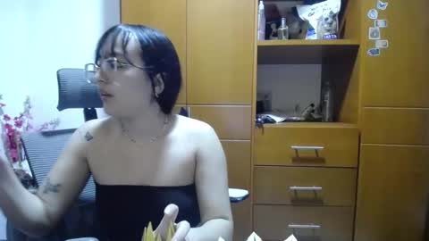 Dariinka Vera online show from October 31, 3:30 am