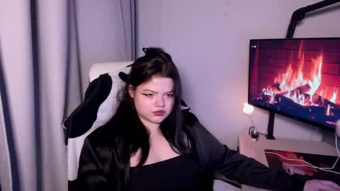 darina_wilsons online show from October 30, 4:19 pm