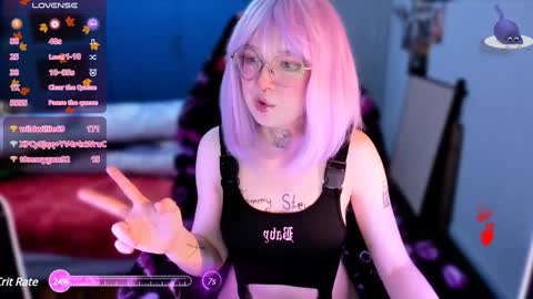 Lucious Foijieh online show from December 4, 3:21 pm