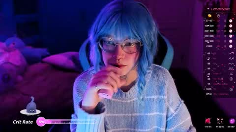 Lucious Foijieh online show from November 16, 5:46 pm