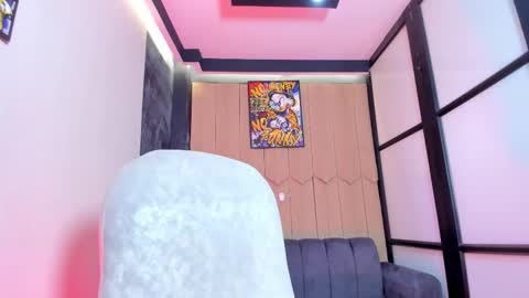 Dark ReeD online show from February 27, 6:13 am