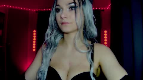 roseredgoddess online show from March 13, 3:08 am