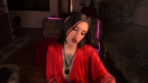 Stella Online Mon-Fri 10am - 7pm gmt 4 online show from October 21, 7:34 am