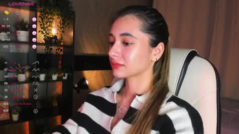 Belle online show from December 4, 4:15 am