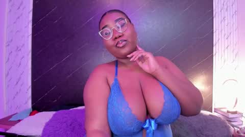 Snapshot of darnellqueen chatting on September 15, 3:48 am Darnell Queen online show from September 15, 3:48 am