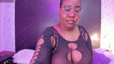 Snapshot of darnellqueen chatting on September 11, 3:40 am Darnell Queen online show from September 11, 3:40 am