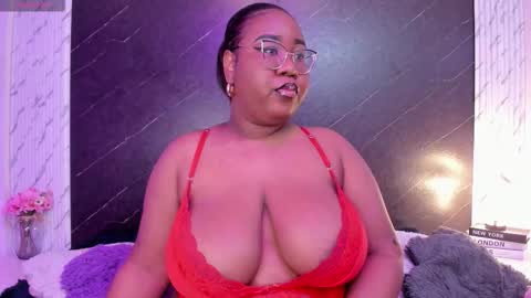 Snapshot of darnellqueen chatting on October 20, 3:31 am Darnell Queen online show from October 20, 3:31 am