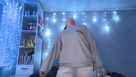 Sally online show from March 1, 4:18 pm