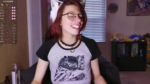 Snapshot of deadratsoup chatting on September 18, 4:05 pm Rat online show from September 18, 4:05 pm