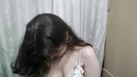 Camille online show from April 24, 5:49 pm