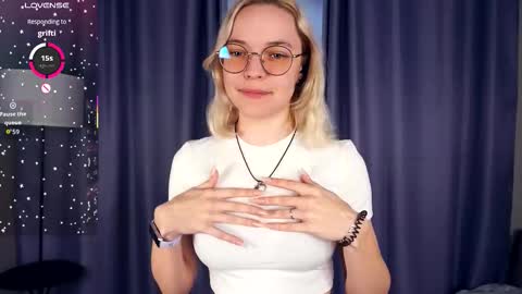 Charlie 18yo online show from November 7, 6:08 am