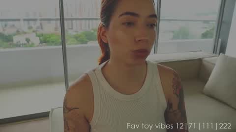 Snapshot of dearnina chatting on October 10, 4:01 pm NINA 30OFF online show from October 10, 4:01 pm