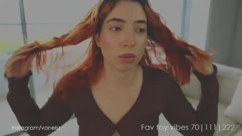 Snapshot of dearnina chatting on October 5, 3:28 pm NINA 30OFF online show from October 5, 3:28 pm