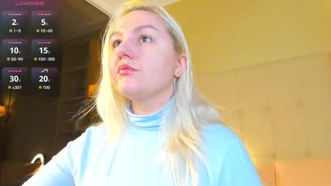 Debbie Mon Tue Fri Sun Sat GMT 3 1000am - 0400pm  online show from March 20, 5:51 pm