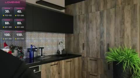 Eva online show from December 16, 8:15 pm