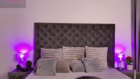 debinnyneanalover online show from January 19, 9:27 am