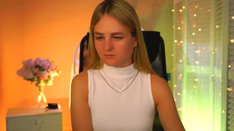 Debora online show from April 1, 3:07 am