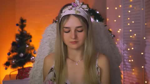 Debora online show from December 19, 3:32 am