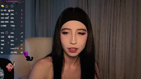 Stephanie.e  online show from November 27, 4:04 am