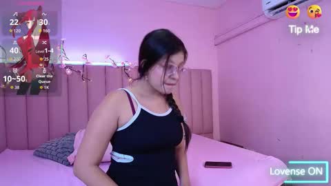 Snapshot of delawarebarbiee chatting on October 31, 9:41 pm Barbie online show from October 31, 9:41 pm