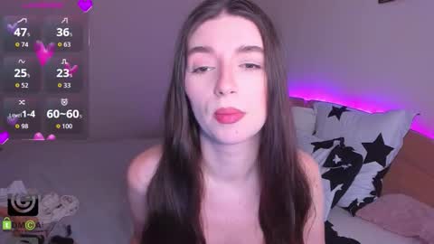 Snapshot of delicious_mila chatting on October 4, 7:47 am Mila online show from October 4, 7:47 am