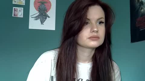 dellacrush_ online show from February 19, 10:45 am