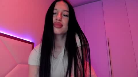 delly_love online show from March 19, 8:24 pm