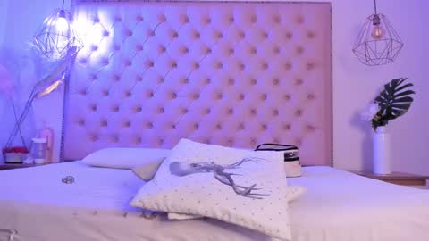 Snapshot of denisse_logan chatting on October 16, 3:31 am denisse_logan online show from October 16, 3:31 am