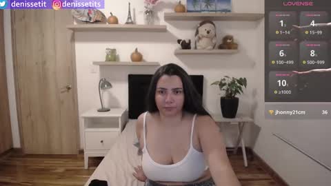    online show from November 14, 10:54 pm