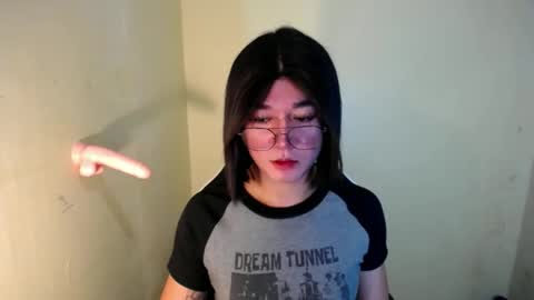 Snapshot of desirable_lorinexx chatting on January 23, 8:56 pm LORINE online show from January 23, 8:56 pm