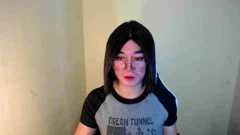 Snapshot of desirable_lorinexx chatting on January 26, 9:40 pm LORINE online show from January 26, 9:40 pm