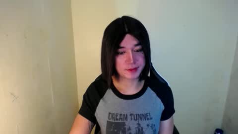 Snapshot of desirable_lorinexx chatting on February 12, 10:26 pm LORINE online show from February 12, 10:26 pm